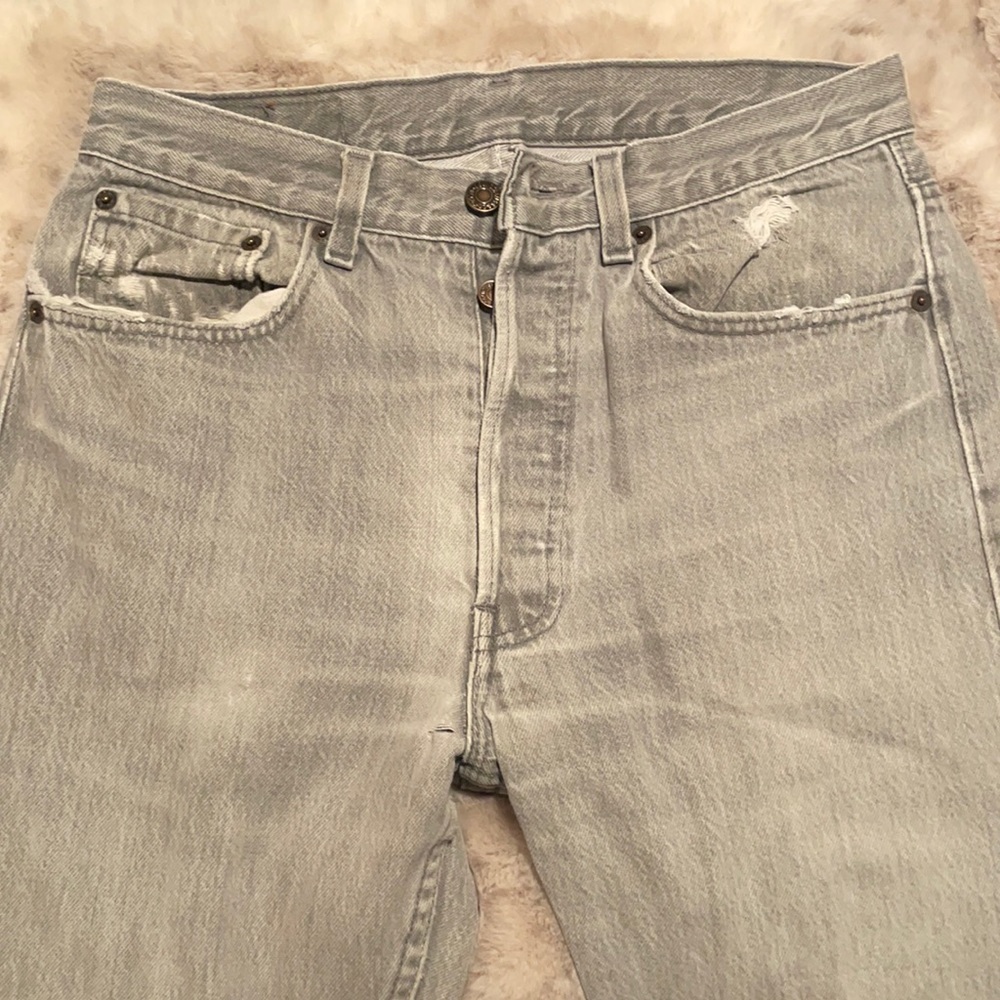 ✨light grey denim Levi’s jeans✨